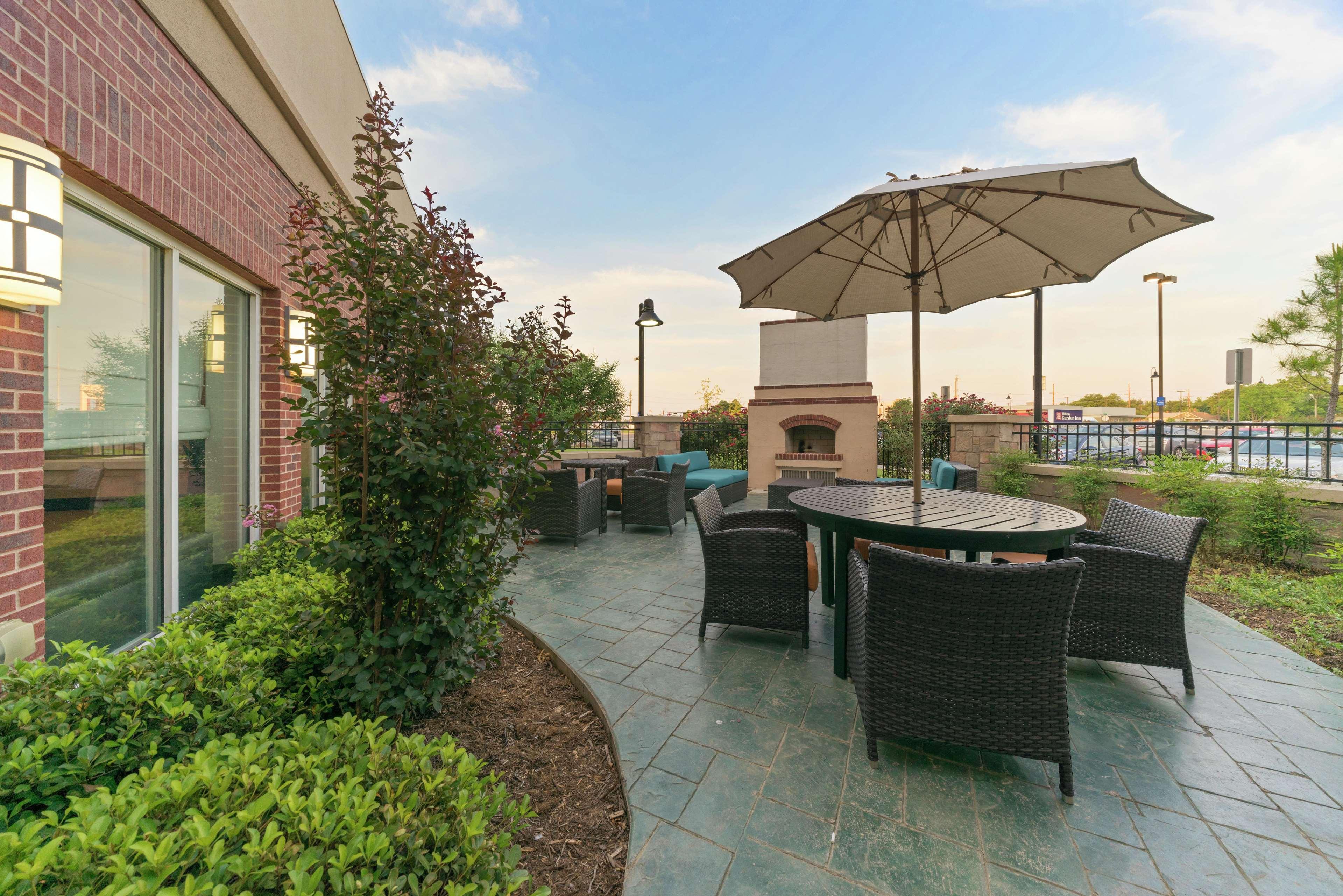Hilton Garden Inn Lawton-Fort Sill Exterior photo